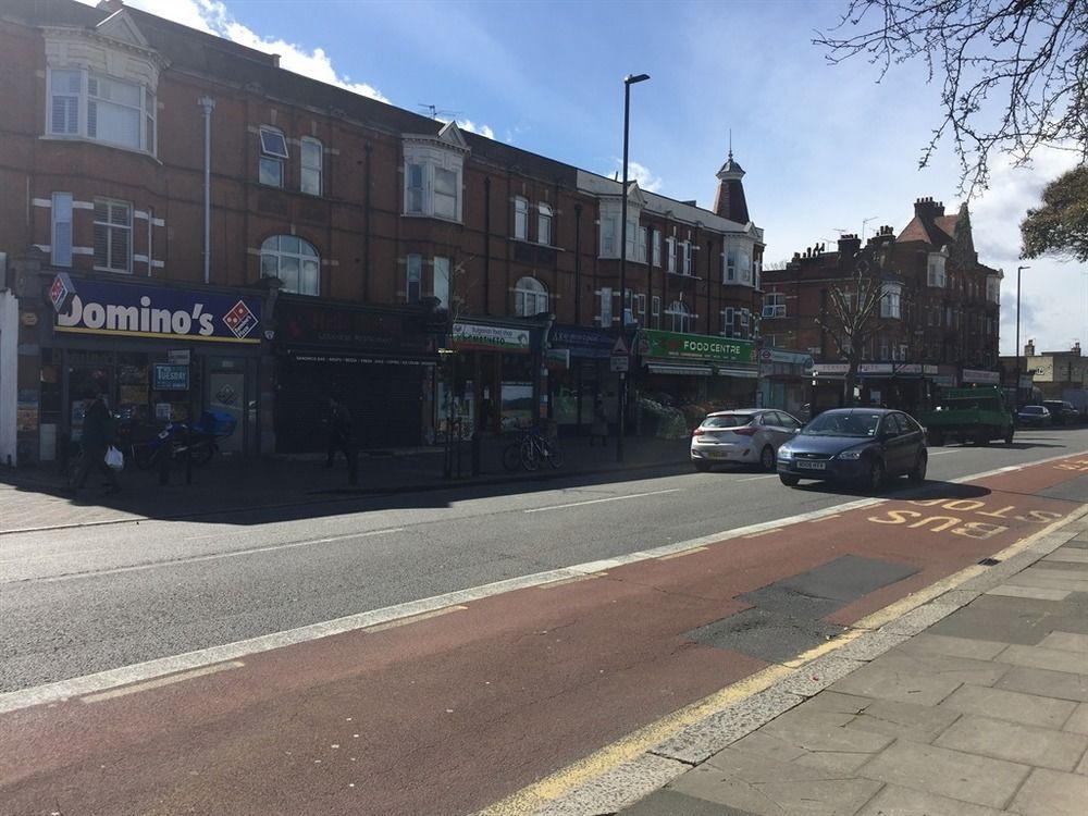 Acton Hill Hotel Ealing Dış mekan fotoğraf