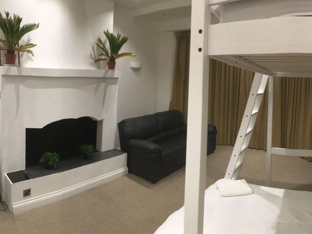 Acton Hill Hotel Ealing Dış mekan fotoğraf