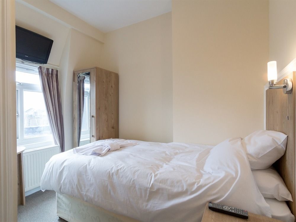 Acton Hill Hotel Ealing Dış mekan fotoğraf