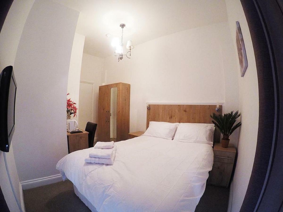 Acton Hill Hotel Ealing Dış mekan fotoğraf