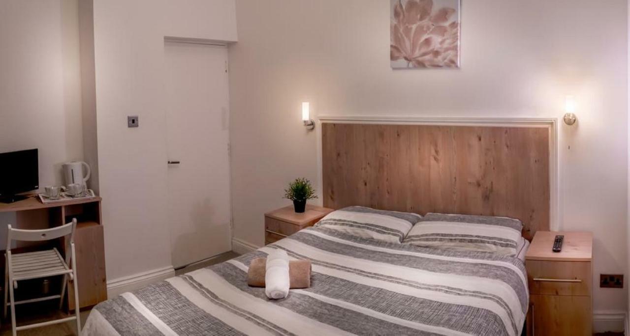 Acton Hill Hotel Ealing Dış mekan fotoğraf