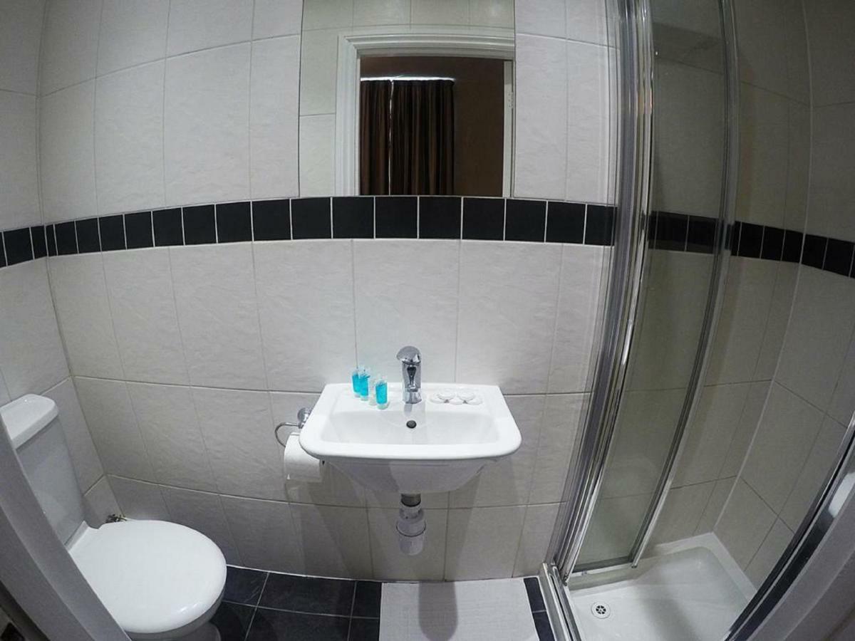 Acton Hill Hotel Ealing Dış mekan fotoğraf