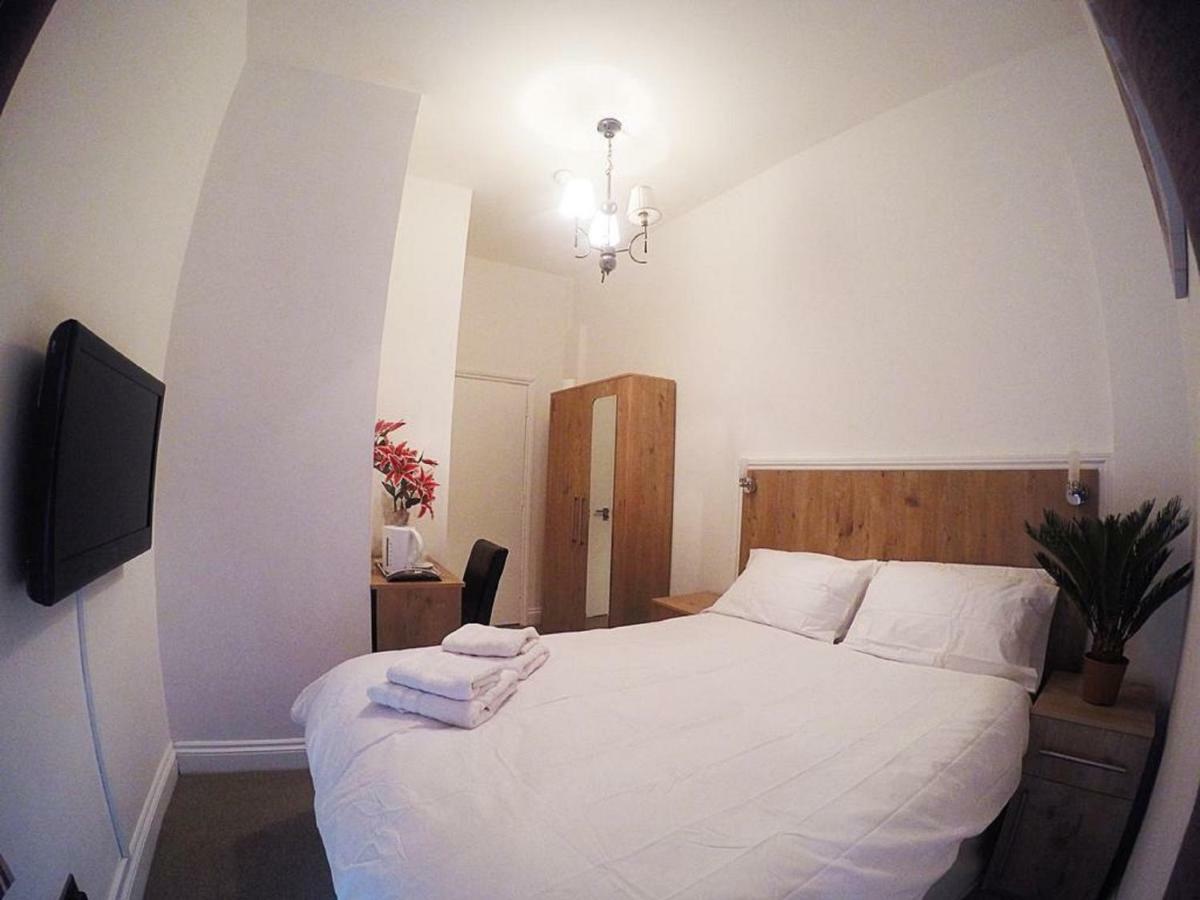 Acton Hill Hotel Ealing Dış mekan fotoğraf