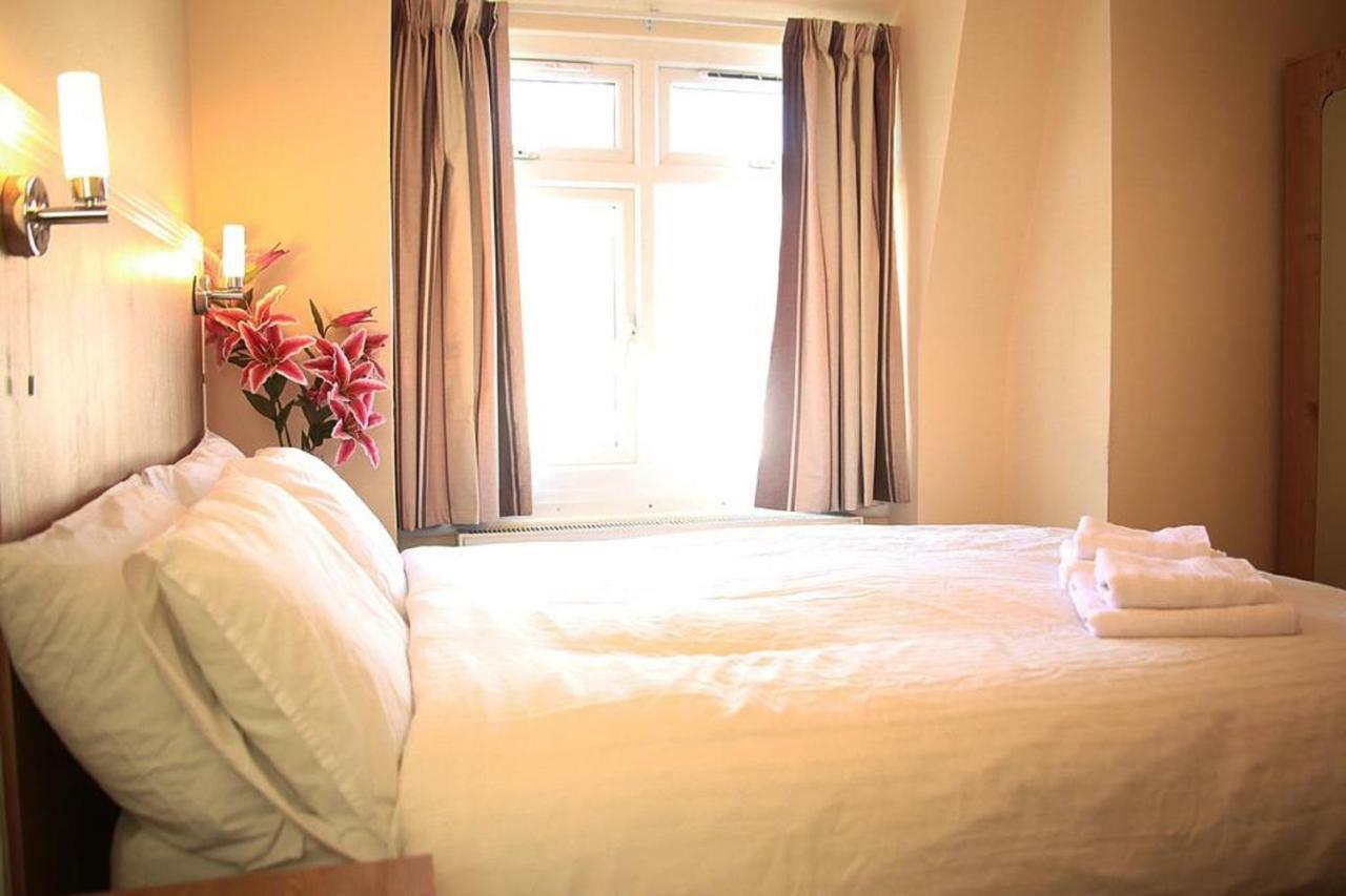 Acton Hill Hotel Ealing Dış mekan fotoğraf